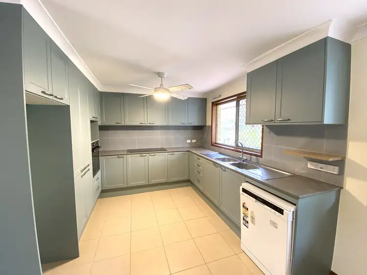 46 Yangoora Crescent, Ashmore QLD 4214