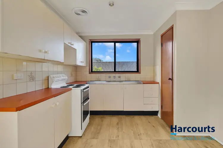 26 Cadonia Road, Tuggerawong NSW 2259