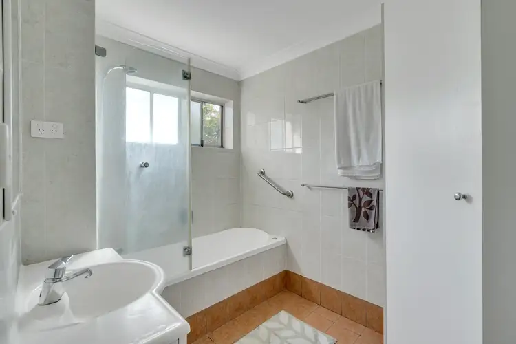 Sixth view of Homely unit listing, 2/474 Hamilton Road, Chermside QLD 4032