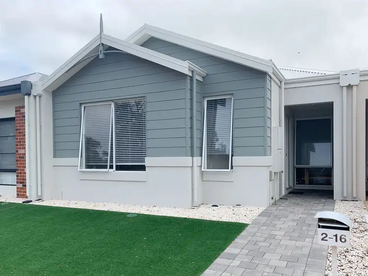 16 Mellidonis Crescent