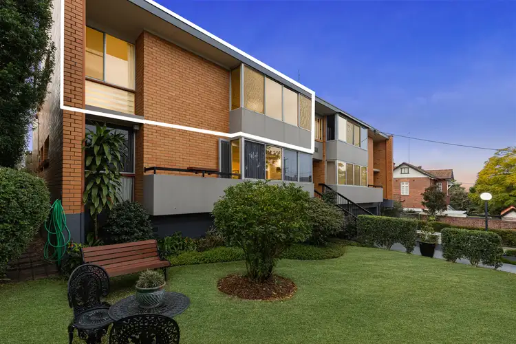 3/102 Windermere Road, Hamilton QLD 4007
