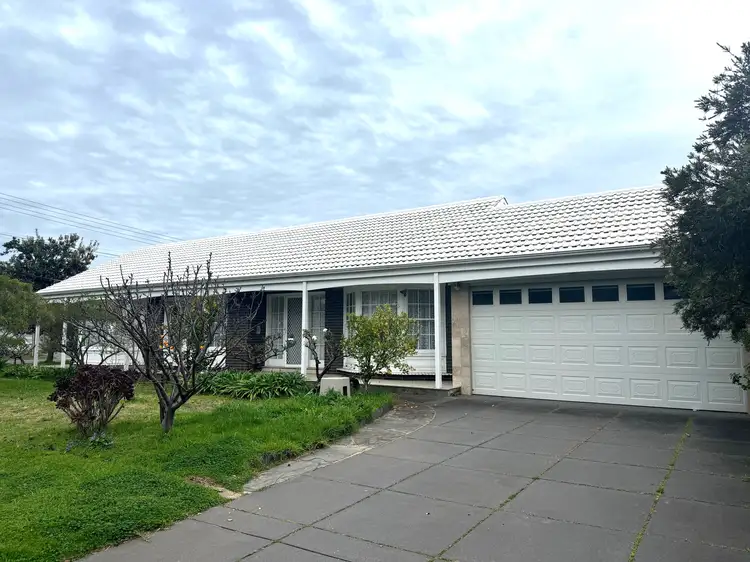 1 Allendale Avenue, Novar Gardens SA 5040