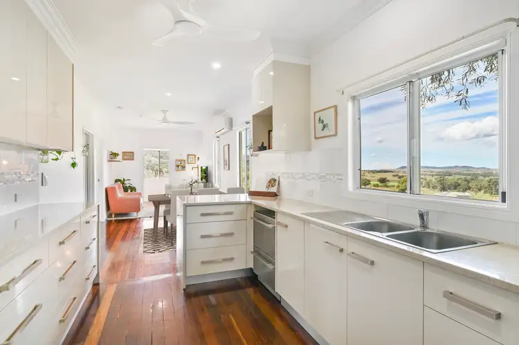 201 Topps Road, Flagstone Creek QLD 4344