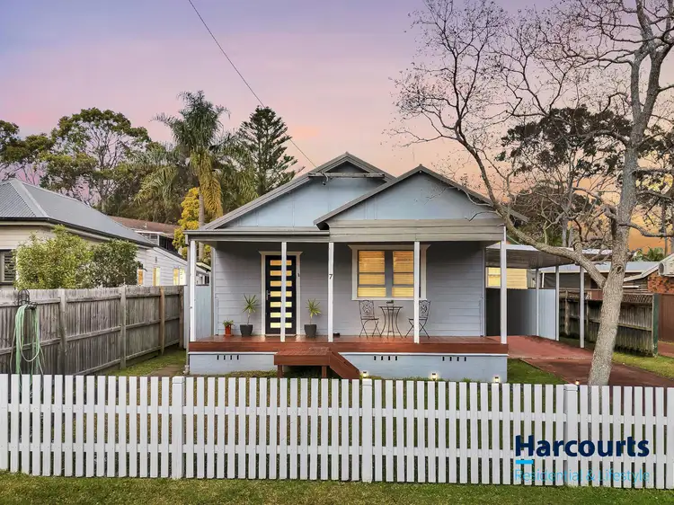 7 Saturday Street, Tuggerawong NSW 2259