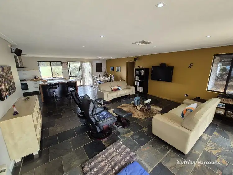 Fifth view of Homely house listing, 2 Curlew Way, Wickepin WA 6370
