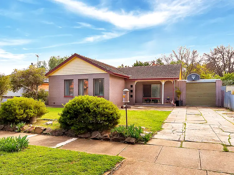 11 Chaddenwick Road, Elizabeth Vale SA 5112