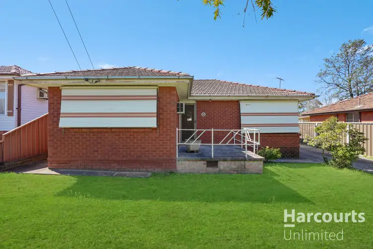 140 Lucretia Road, Seven Hills NSW 2147