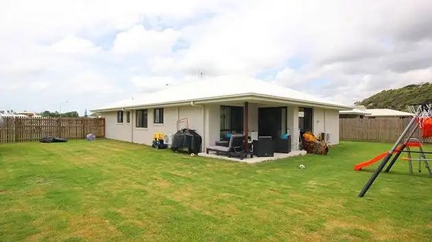 Sixth view of Homely house listing, 8 Beachside Circuit, Mulambin QLD 4703