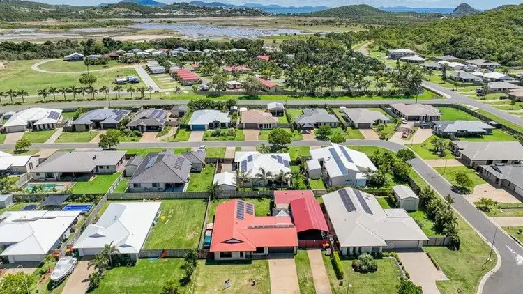 Seventh view of Homely house listing, 8 Beachside Circuit, Mulambin QLD 4703