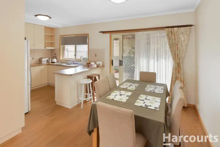 Fifth view of Homely unit listing, 2/114 Barnes Boulevard, Horsham VIC 3400