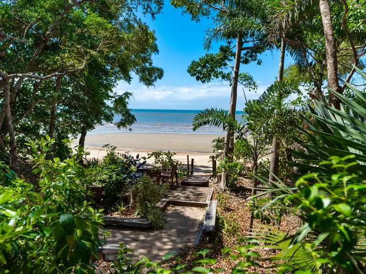 33 Esplanade, Cooktown QLD 4895