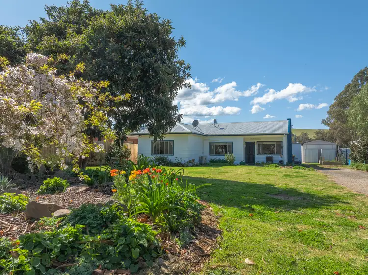 6852 Great Alpine Road, Swifts Creek VIC 3896