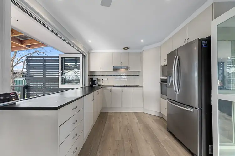 24 Dobell Circuit, St Clair NSW 2759