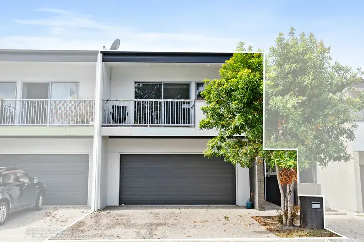 Main view of Homely townhouse listing, 8 Birdie Place, Carbrook QLD 4130