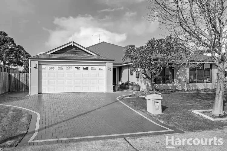 22 Glenelg Way, Meadow Springs WA 6210
