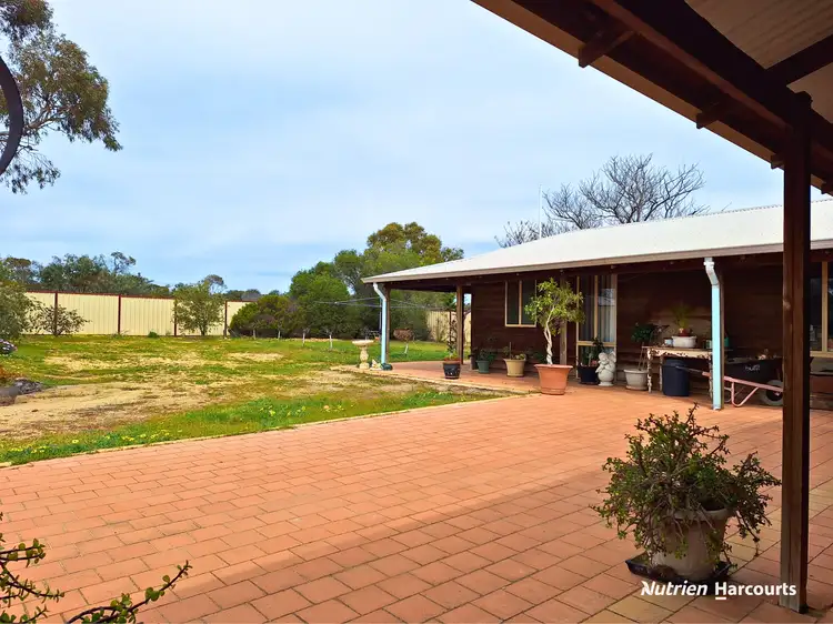 24194 Great Eastern Highway, Merredin WA 6415