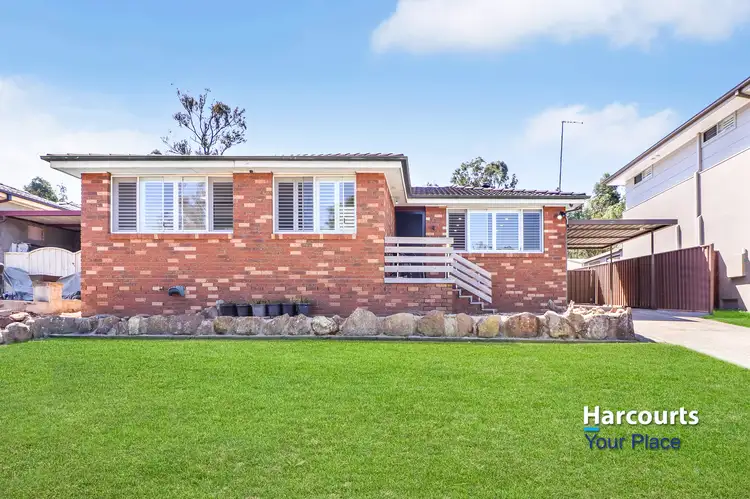 42 Nathan Crescent