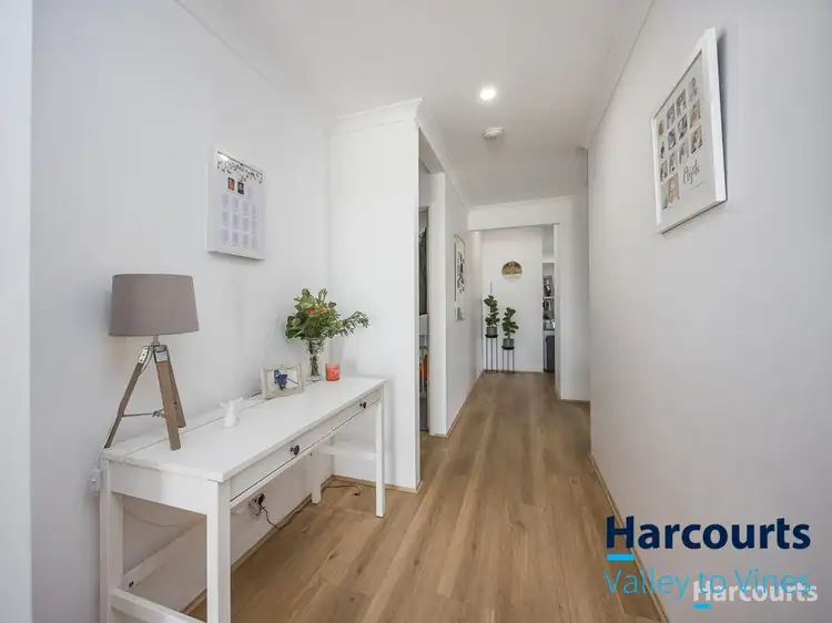 Second view of Homely house listing, 10 Raphoe Loop, Bullsbrook WA 6084