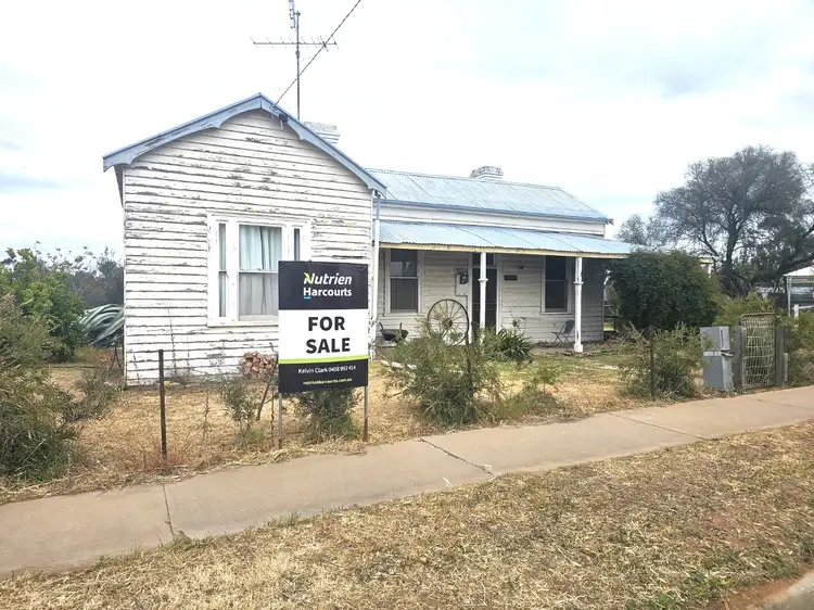 144 Woods Street, Donald VIC 3480