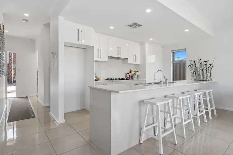 Main view of Homely townhouse listing, 4/31a Findon Avenue, Seaton SA 5023