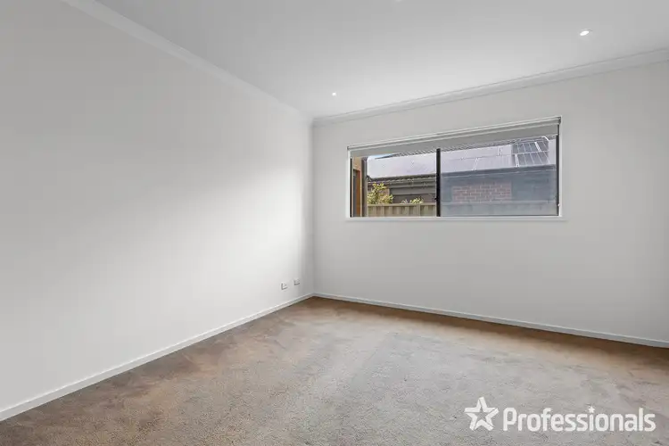 Seventh view of Homely house listing, 9 Beauchamp Way, Cranbourne East VIC 3977