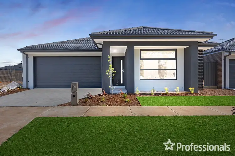 13 Dryandra St, Manor Lakes VIC 3024