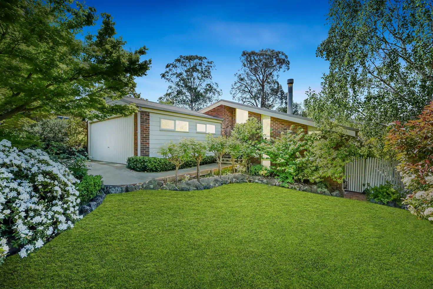 Main view of Homely house listing, 33 Carlinga Drive, Vermont VIC 3133