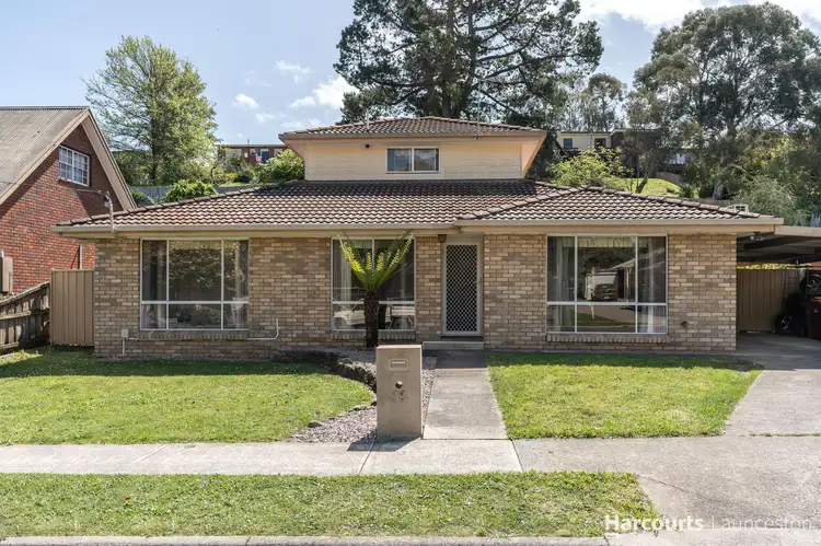 33 Parklands Parade, Newnham TAS 7248