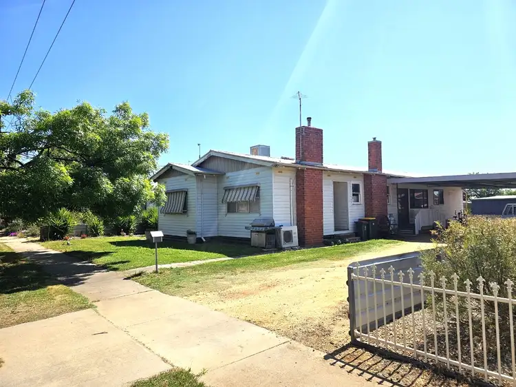 163 Woods Street, Donald VIC 3480