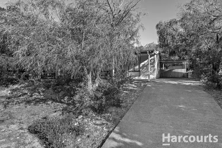 9 Hide-A-Way Vale, Preston Beach WA 6215