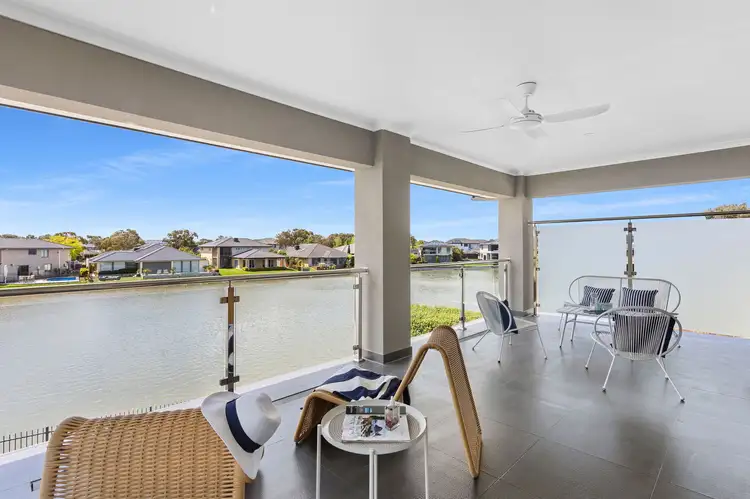 20 Waterside Circuit, Sandhurst VIC 3977
