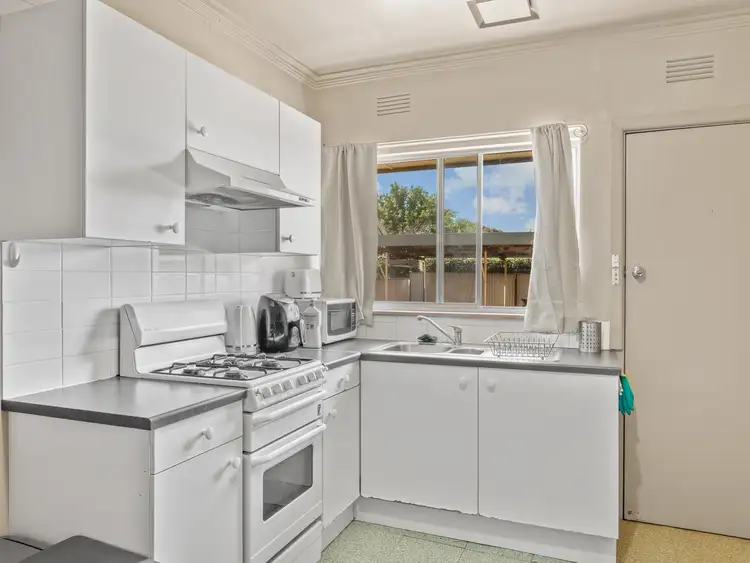 Second view of Homely flat listing, 5/13-15 Gray Street, Wangaratta VIC 3677