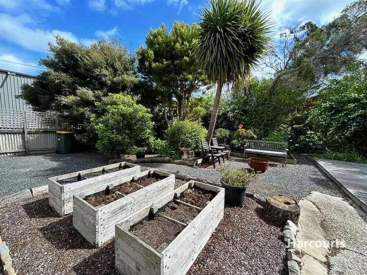 27 Anglesea Street