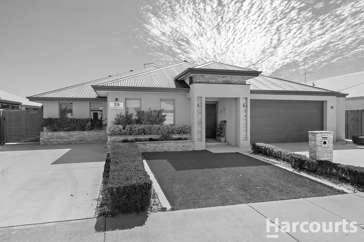 39 Solandri Turn, Halls Head WA 6210