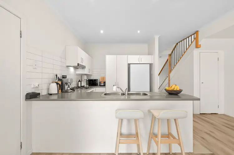 Second view of Homely house listing, 5/102-104 Hillcrest Road, Frankston VIC 3199
