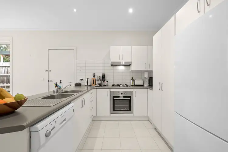 Sixth view of Homely house listing, 5/102-104 Hillcrest Road, Frankston VIC 3199