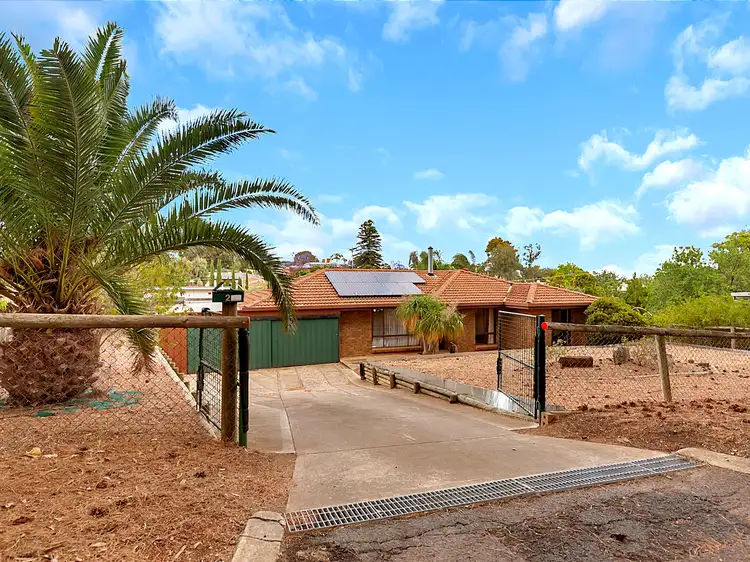 2 School Lane, Gawler East SA 5118