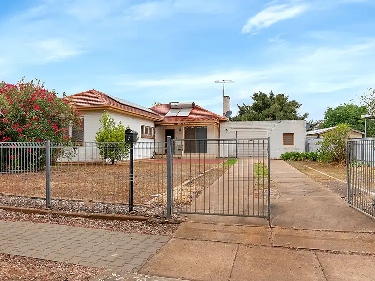 7 Marnhull Street, Elizabeth Grove SA 5112