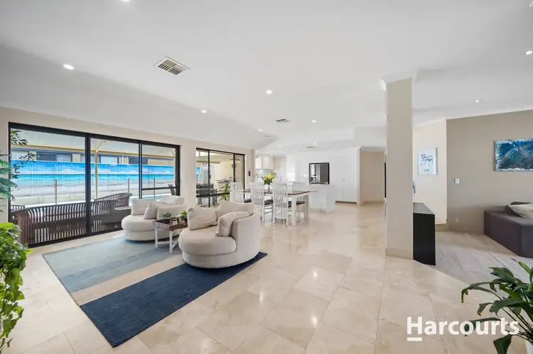 32 Kensington Way, Pearsall WA 6065