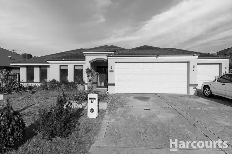 18 Cohen Vista, Lakelands WA 6180