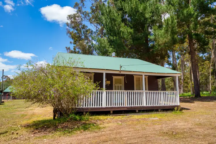 Cottage 14 Nyamup Road (Dingup), Manjimup WA 6258