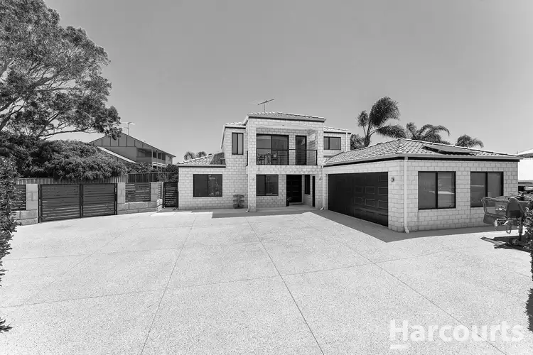 10 Everlasting Retreat, Halls Head WA 6210