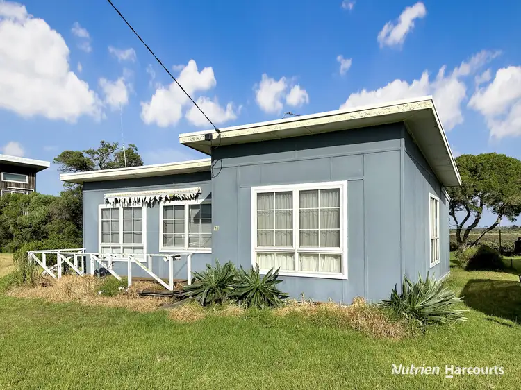13 Fry Street, Manns Beach VIC 3971