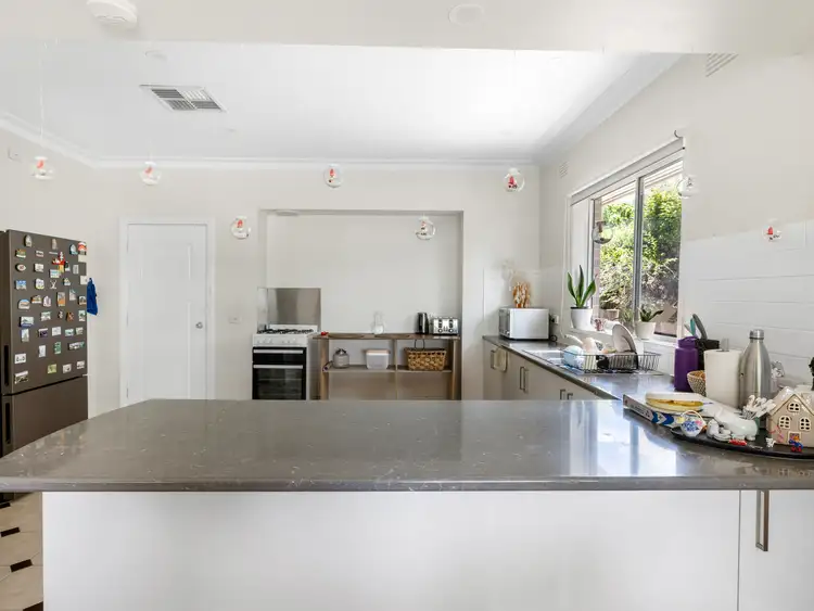 Second view of Homely house listing, 6 Kanana Crescent, Wangaratta VIC 3677