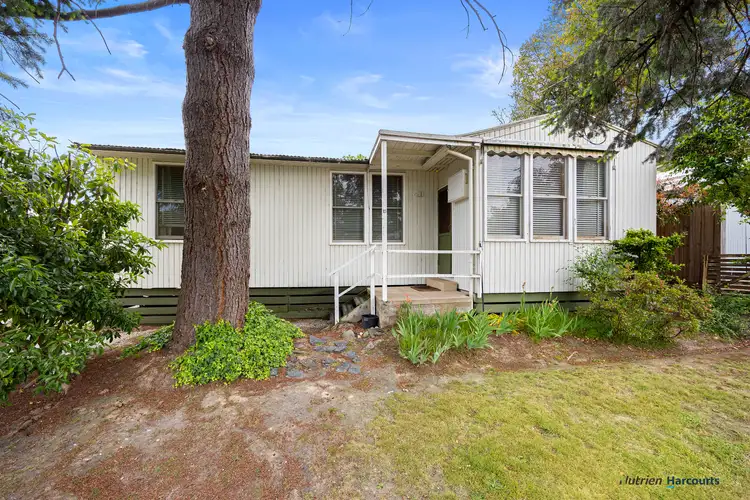 13 Fifth Street, Eildon VIC 3713