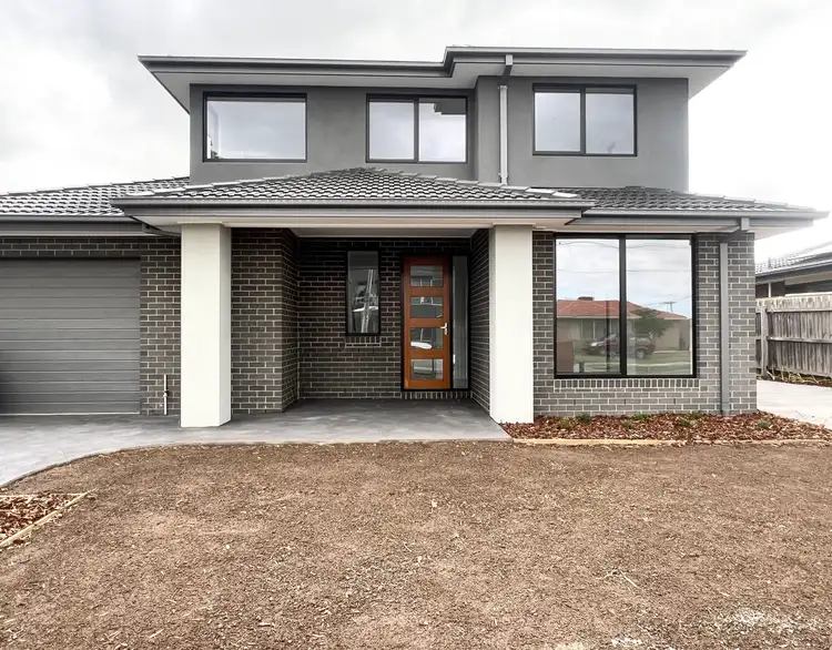 1/12 Allenby Place, Gladstone Park VIC 3043