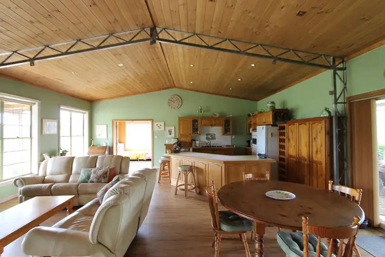 249 Wallaby Hill Road, Wyanbene NSW 2622
