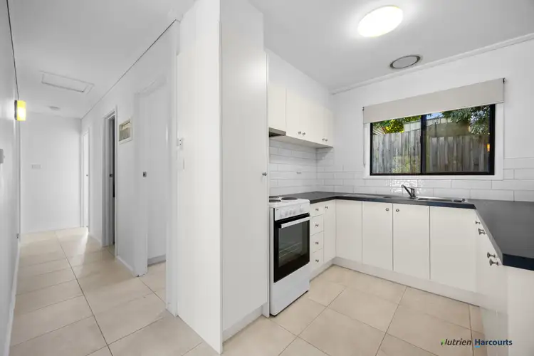 Fifth view of Homely unit listing, 2/24 Park Ave North, Eildon VIC 3713