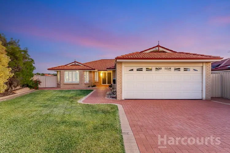 16 Glendevon Turn, Kinross WA 6028