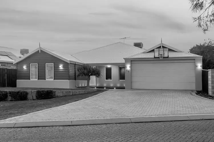 49 Karon Vista, Halls Head WA 6210